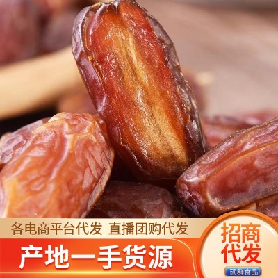 伊朗黑椰枣蜜枣干250g 阿联酋枣沙漠面包枣零食软糯香甜黑椰枣干图2