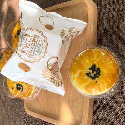 蛋黄酥55克红豆雪媚娘休闲零食馅中馅酥饼传统型糕点零食批发图2