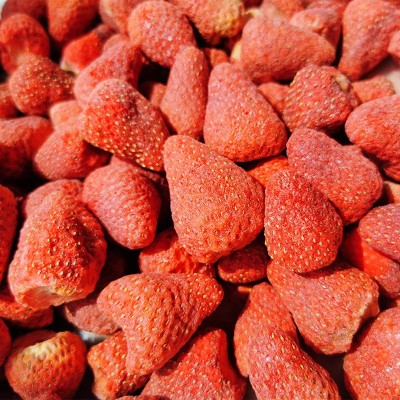 FD冻干草莓 A级整颗草莓脆厂家散装批发 雪花酥烘焙原料草莓脆