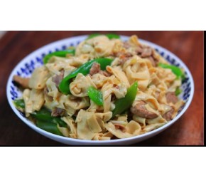 为什么饭店的尖椒干豆腐，那么鲜香入味，原来做法有技巧，收藏了