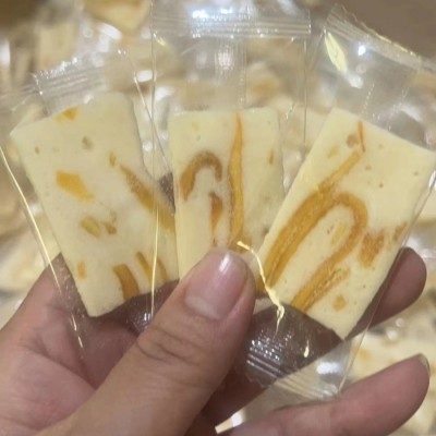 网红芒果干奶糕草莓之恋猕猴桃抹茶奶芙糕点网红零食厂家批发