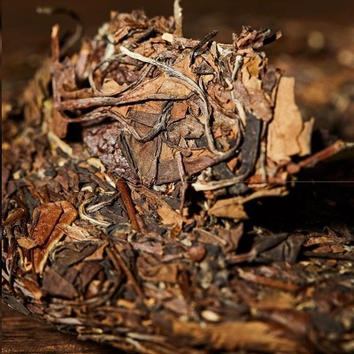 福鼎老白茶 2016年枣香白茶饼磻溪紧压寿眉茶饼350g 厂家茶叶批发