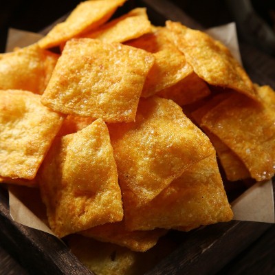 厂家批发玉米脆片零食牛排烤肉味包128g装膨化食品脆锅巴地锅脆片图3