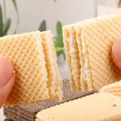 整箱批发可可街老酸奶冰激凌威化饼干咖啡威化饼干300g夹点心袋装图4