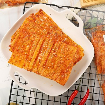 拾光悠味网红辣条辣棒辣皮休闲零食面筋地摊怀旧零食工厂批发图2