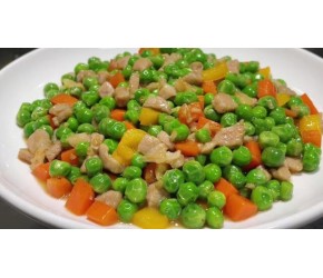 炒豌豆怎么做好吃？大厨教你你技巧，鲜嫩清脆，全家都爱吃
